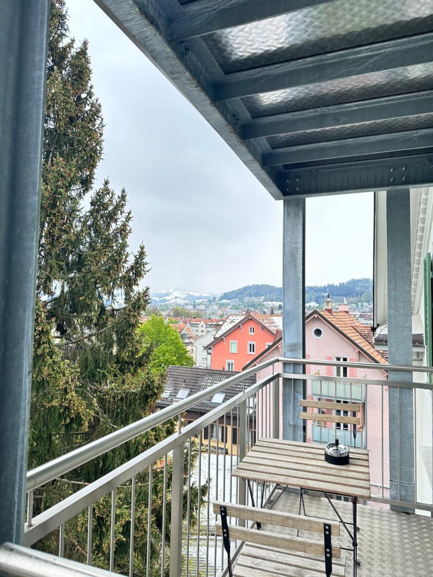 Stilvolle 2,5 Zimmer Wohnung St. Gallen Eksteriør bilde